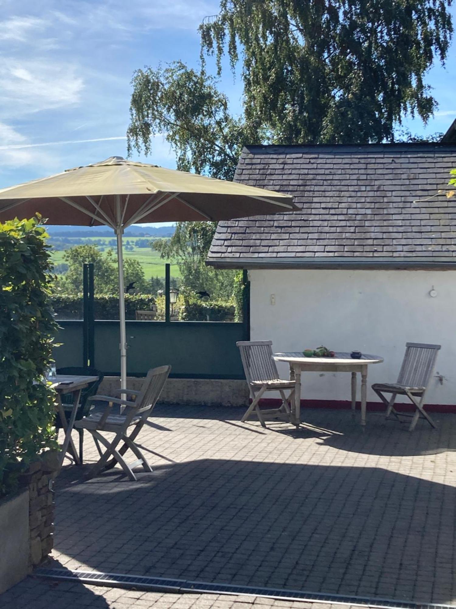 Paulis Cozy 4-Bedroom Vacation Home - With 4 Bathrooms Sun Terrace & Sauna, Nice To Hike & Bike, To Chil & Meet Büllingen Exterior foto